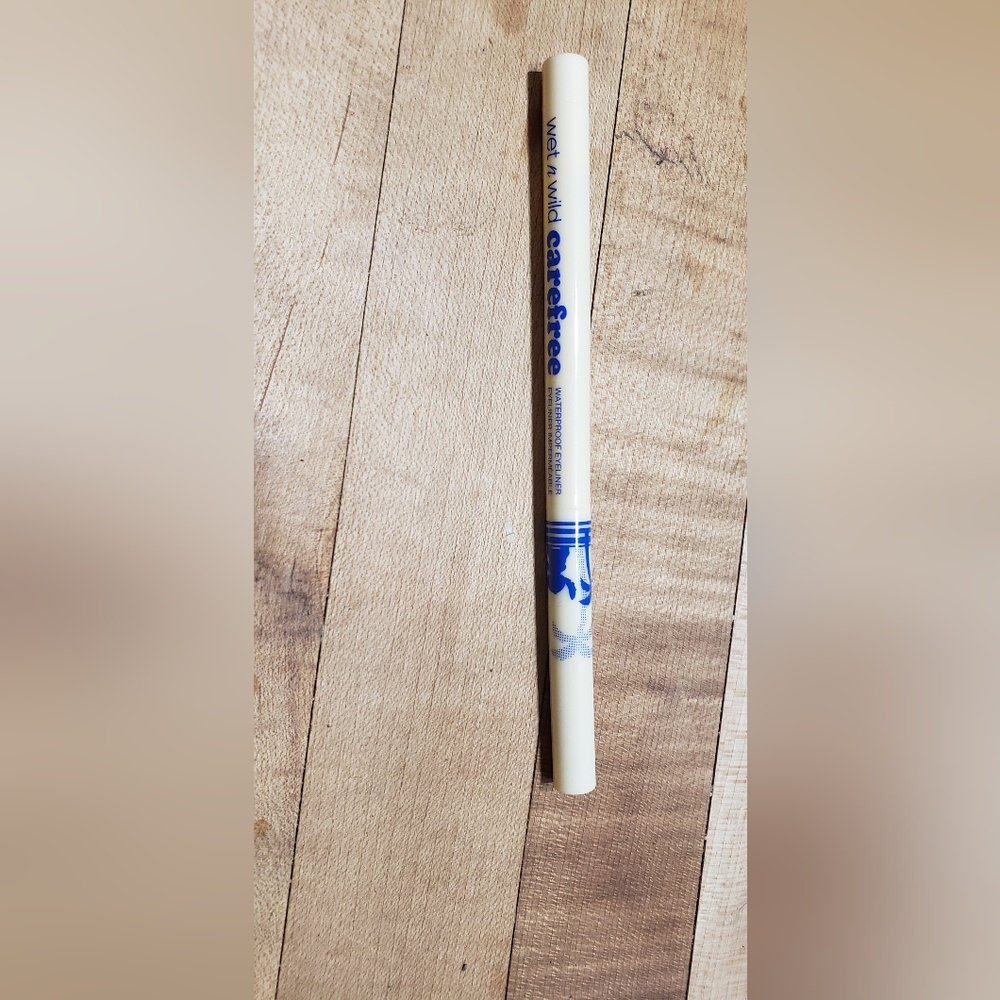 Wet n wild stitch eyeliner